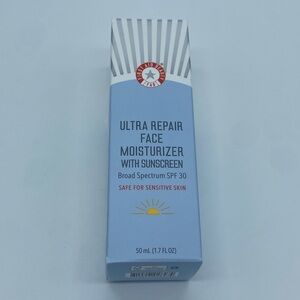 BNIB First Aid Beauty Ultra Repair Face Moisturizer with Sunscreen